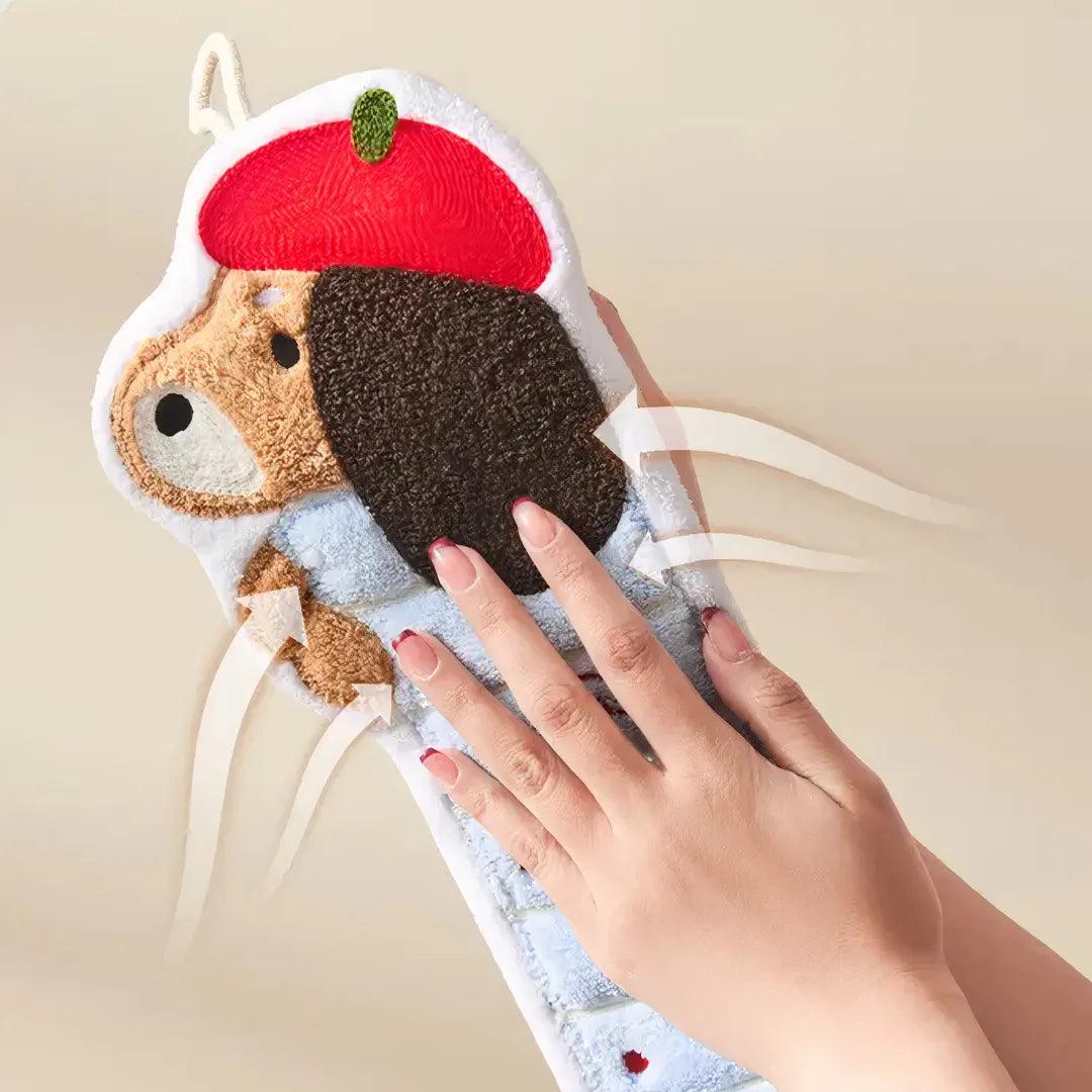 Cute dachshund-shaped towel in red and brown, made of coral fleece, super absorbent and quick-drying