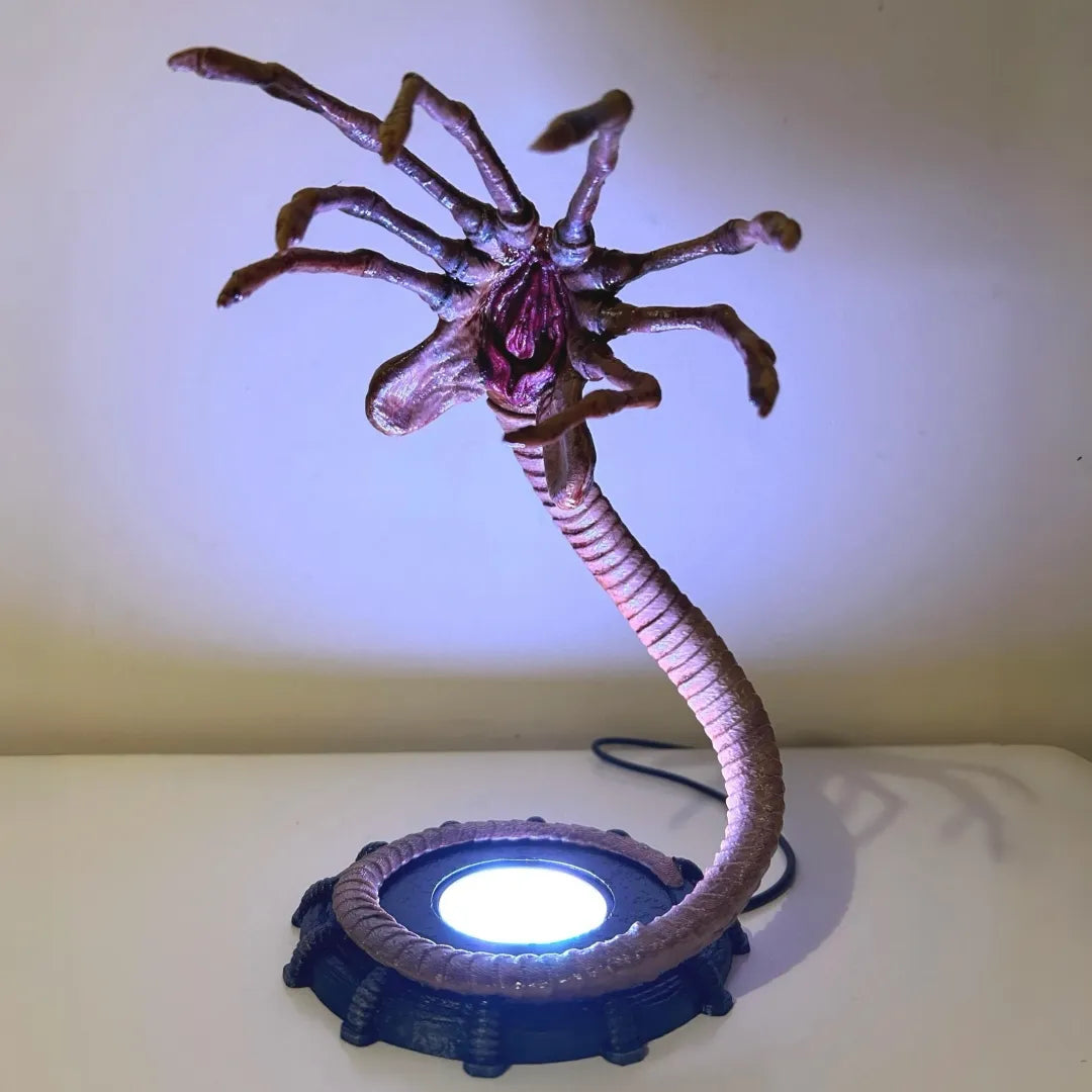 Alien Facehugger Lamp