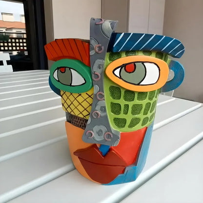 Picasso-Inspired｜Abstract Face Planter